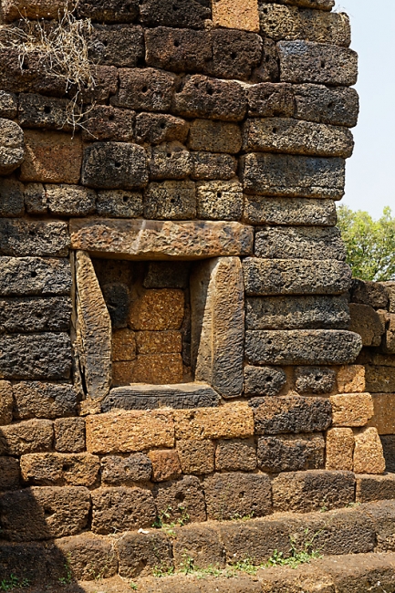 Prasat Ban Chang Pi-009